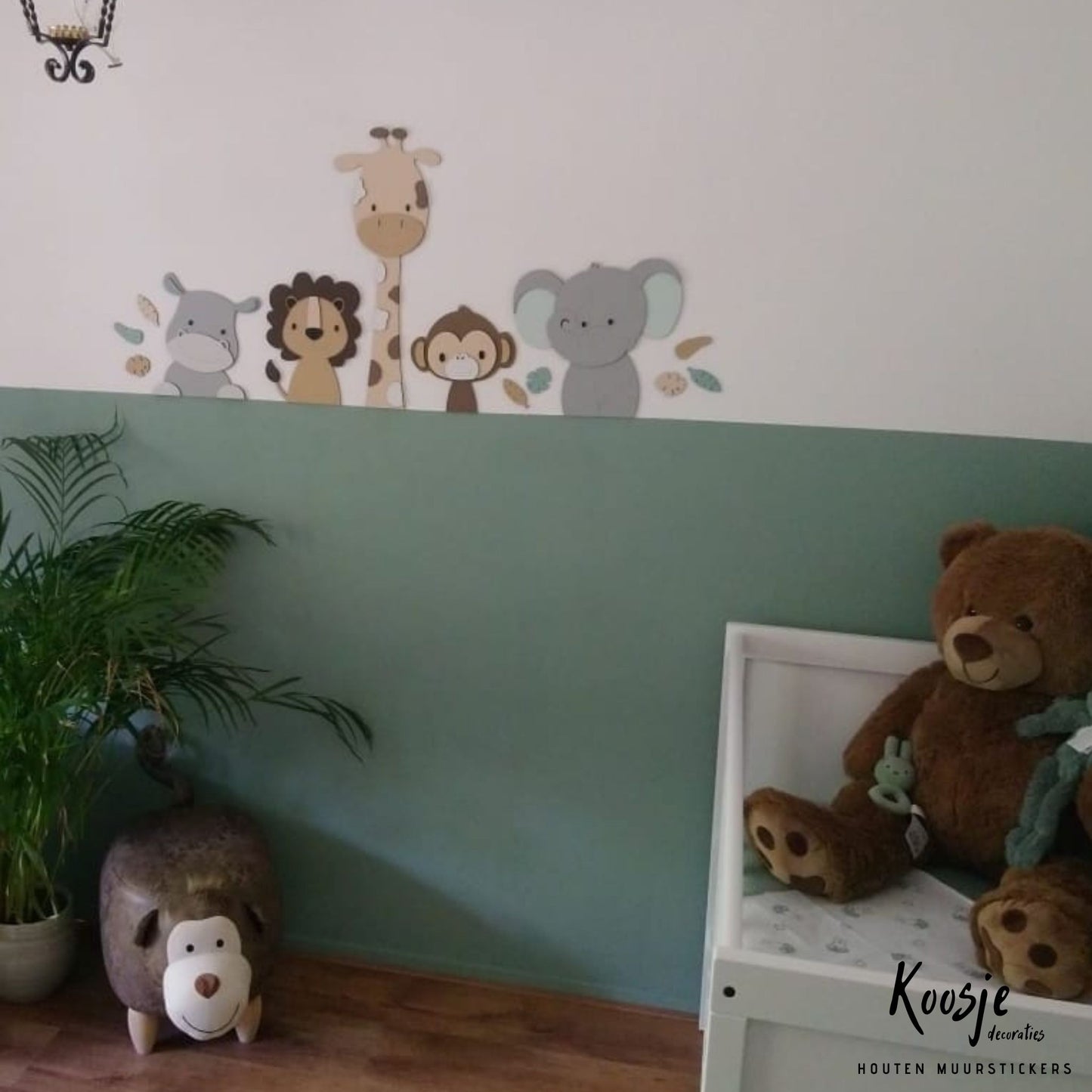 Analyzing image Houten-muurdecoratie-kinderkamer-jungle-jadegroen