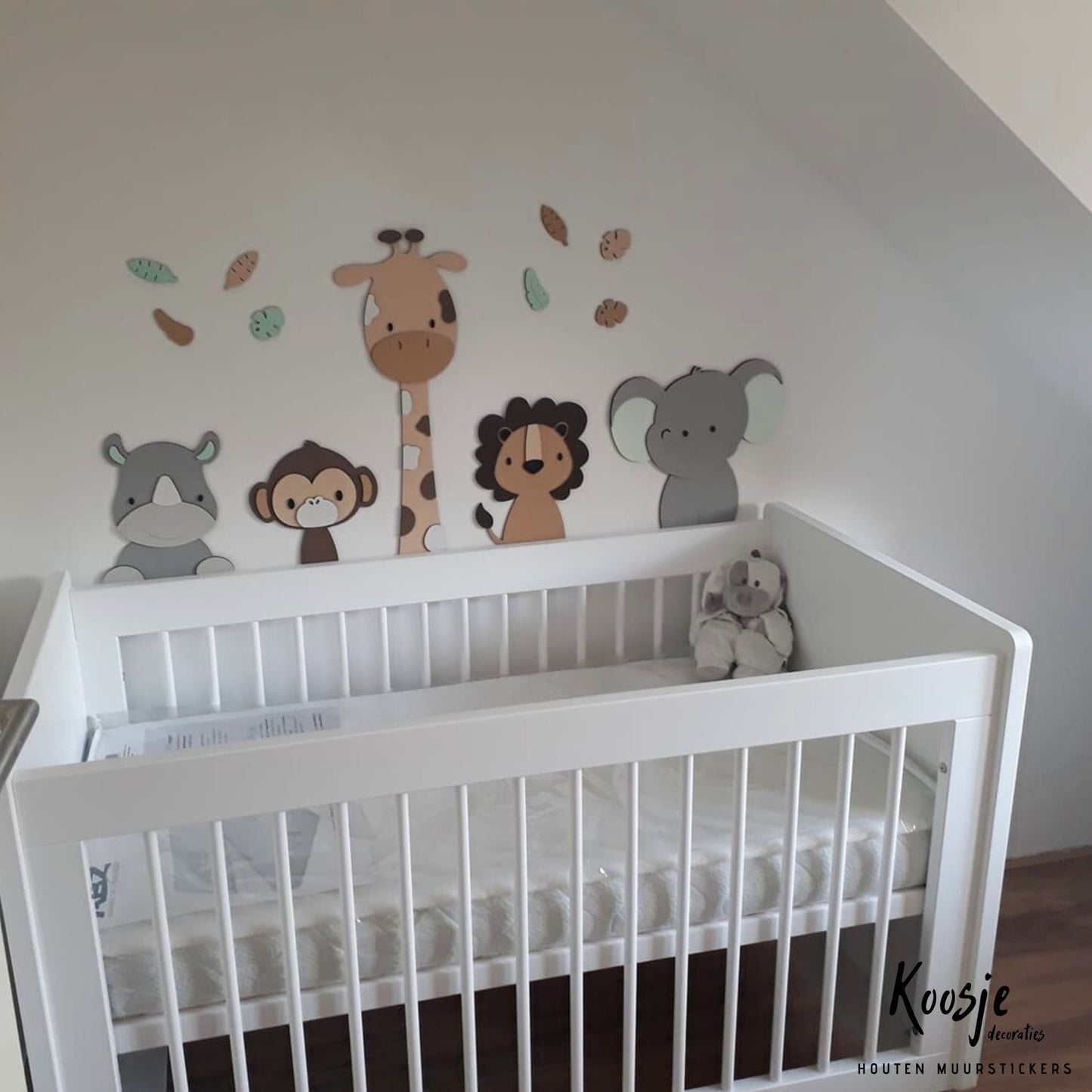 Houten-muurdecoratie-kinderkamer-jungle-mintgroen