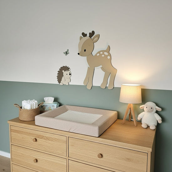 Houten muursticker babykamer met bosdieren – hertje, vos en egeltje in natuurlijke kleuren
