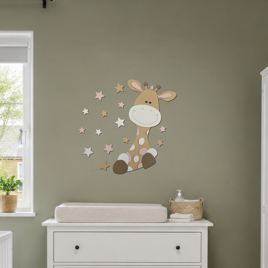 Muurdecoratie voor babykamer, vrolijke giraf met sterren.