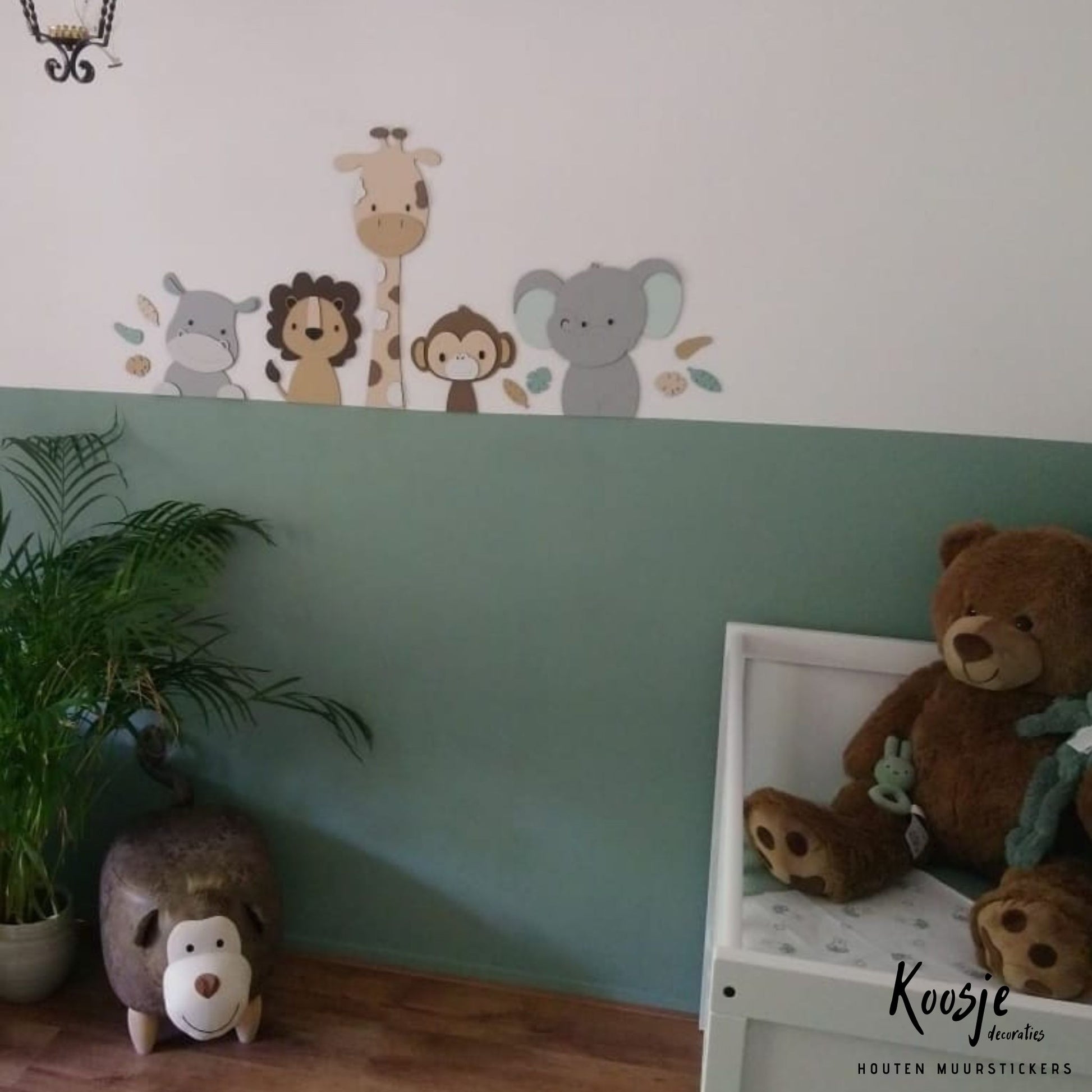  Analyzing image    Houten-muurdecoratie-kinderkamer-jungle-jadegroen