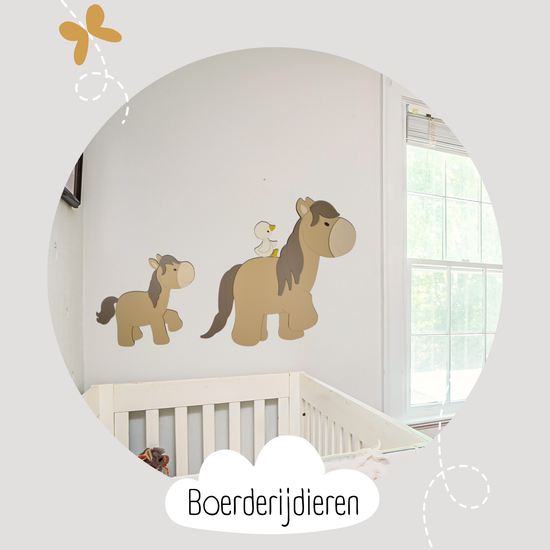 muurstickers babykamer  hout categorie boerderijdieren paarden