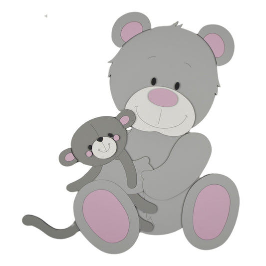 Houten muurstickers voor babykamer met grijs beertje en donkergrijs knuffelaapje, roze details