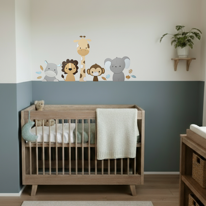 muurdecoratie voor kinderkamer, giraf, leeuw en olifant in beigetinten. Voor safari of jungle babykamer.
