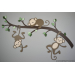 Muursticker tak met 2 slingerende aapjes en slapend aapje (108x60cm)