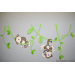 Muursticker aapjes aan lianen - bladeren in groentinten (130x59cm)